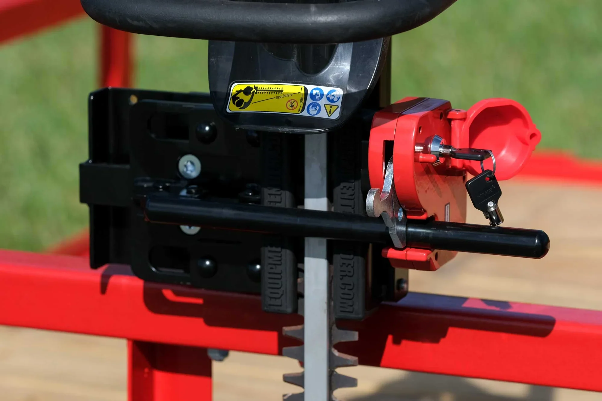 Equipment Defender Double Sided Hedge Trimmer Rack - Image 6