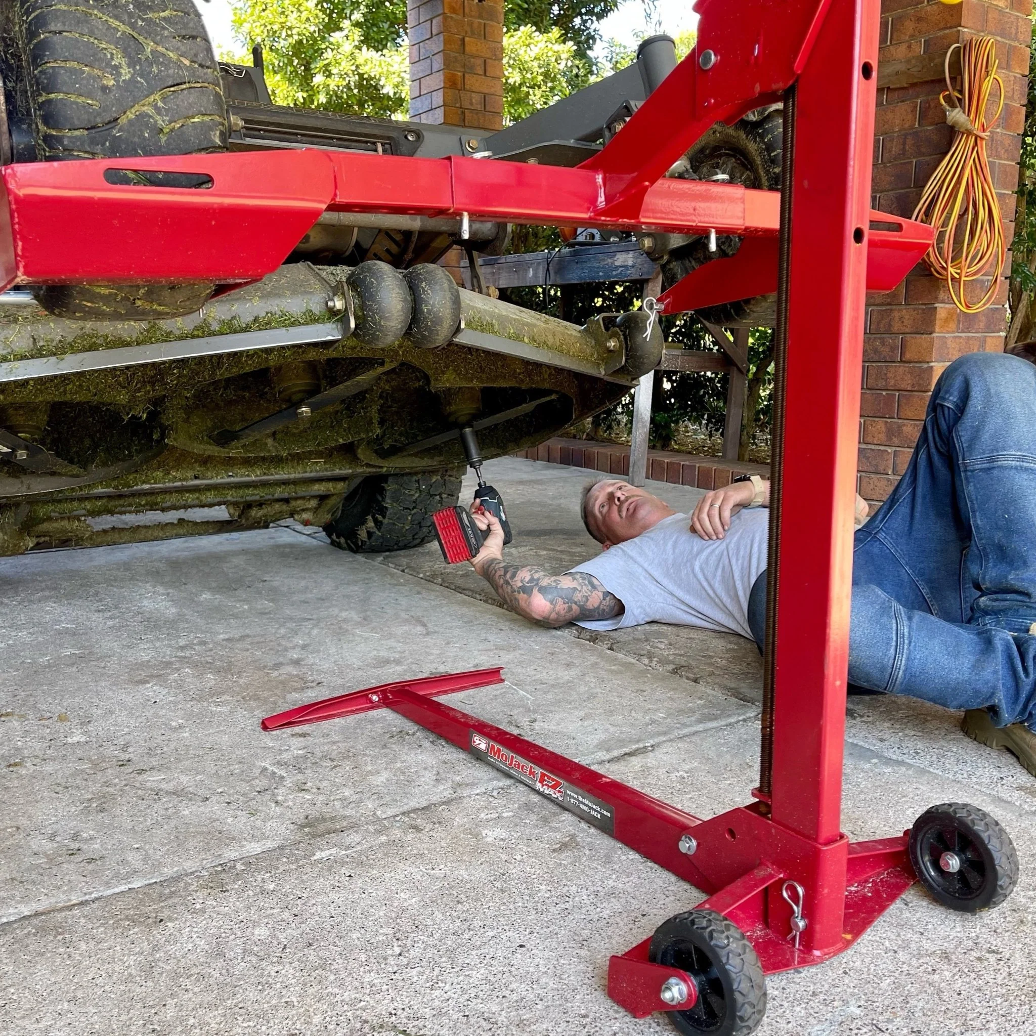 MoJack EZ Max Mower Lift - Image 3